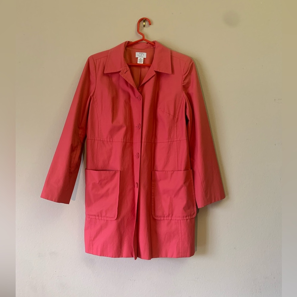 Ann Taylor’s Loft trench coat, size LP mid length, lined deep salmon color.